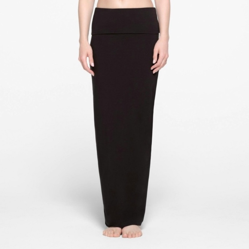 New with tags: Skims Cotton Twist Foldover Skirt